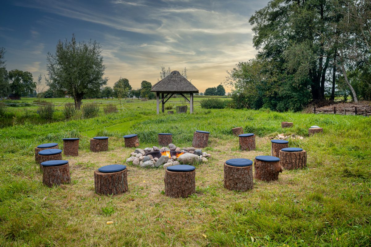 Camperen in Apeldoorn en Yoga - Expeditie Flow